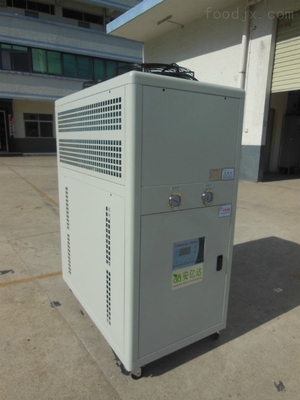 南京風冷式工業制冷機——橡塑制品行業的可靠制冷解決方案